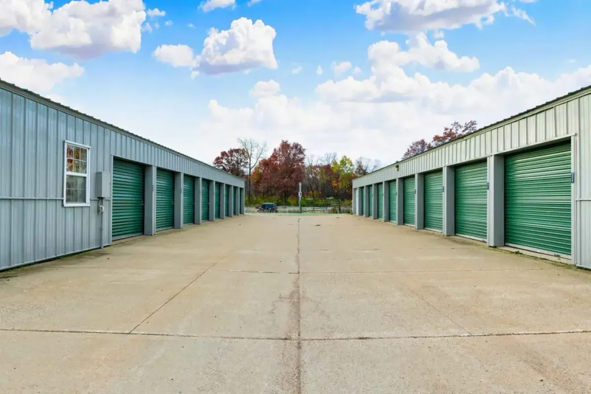 Drive up units at KO Storage