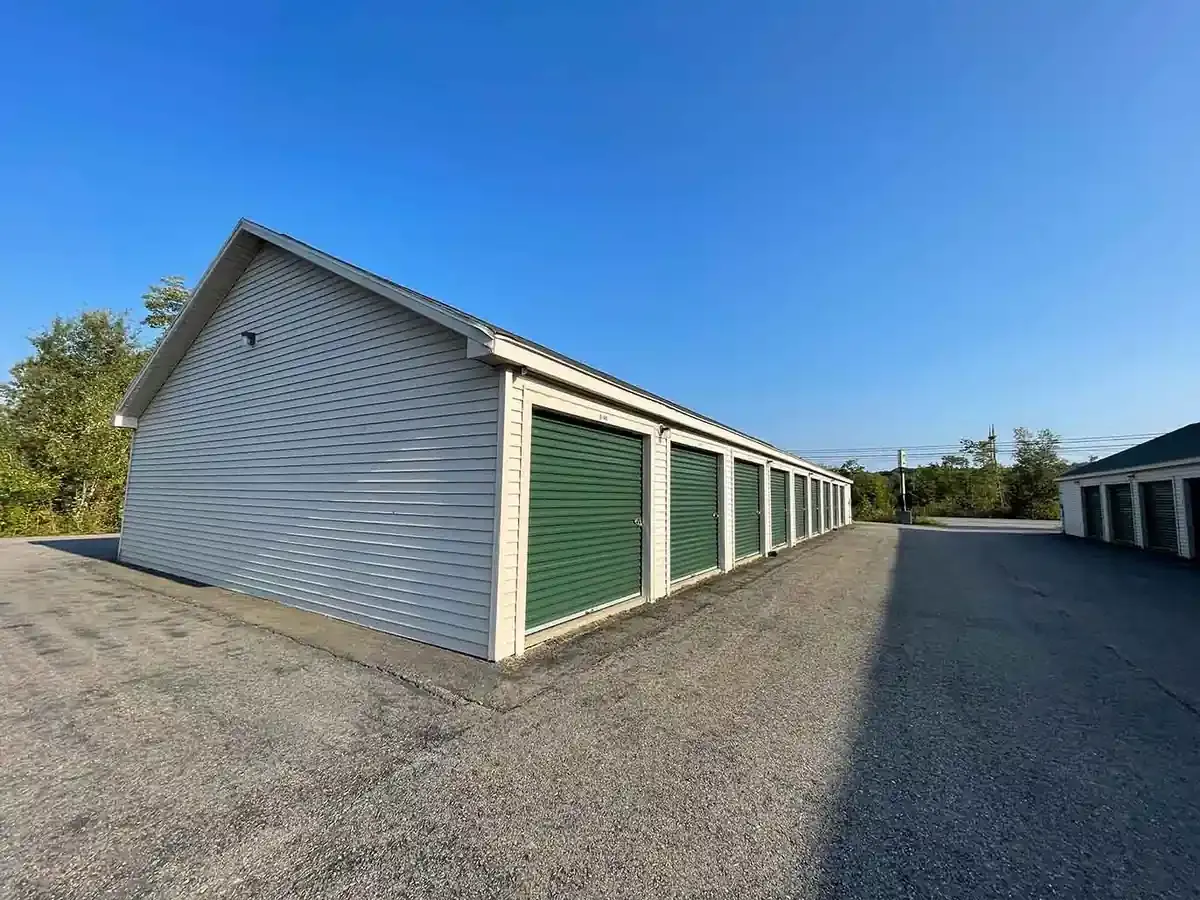 An end-cap of storage units.