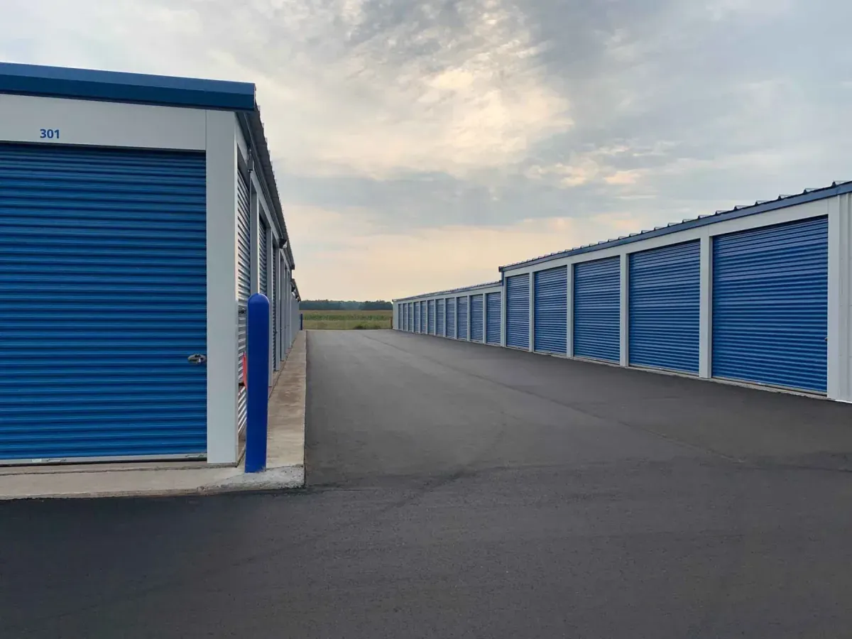 A wide aisle of storage units.