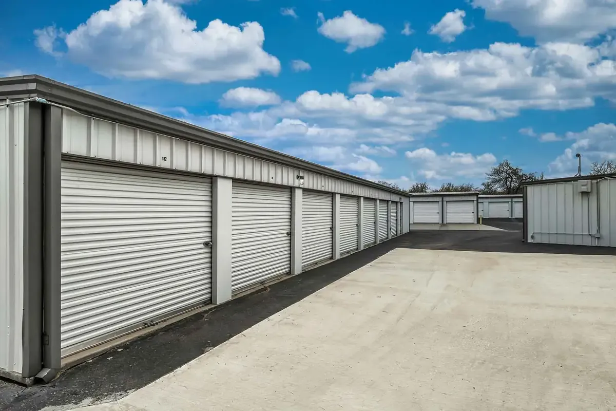 Drive up units at KO Storage
