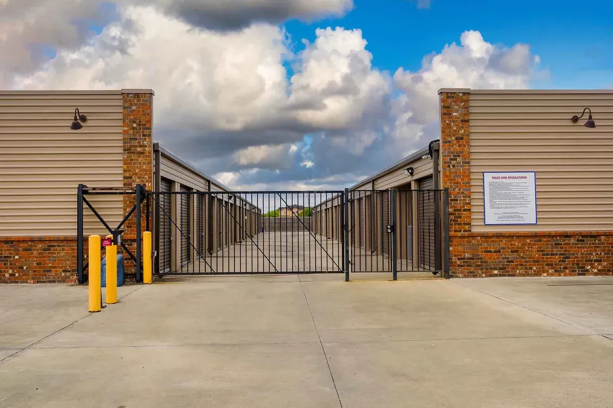 Security gate at KO Storage