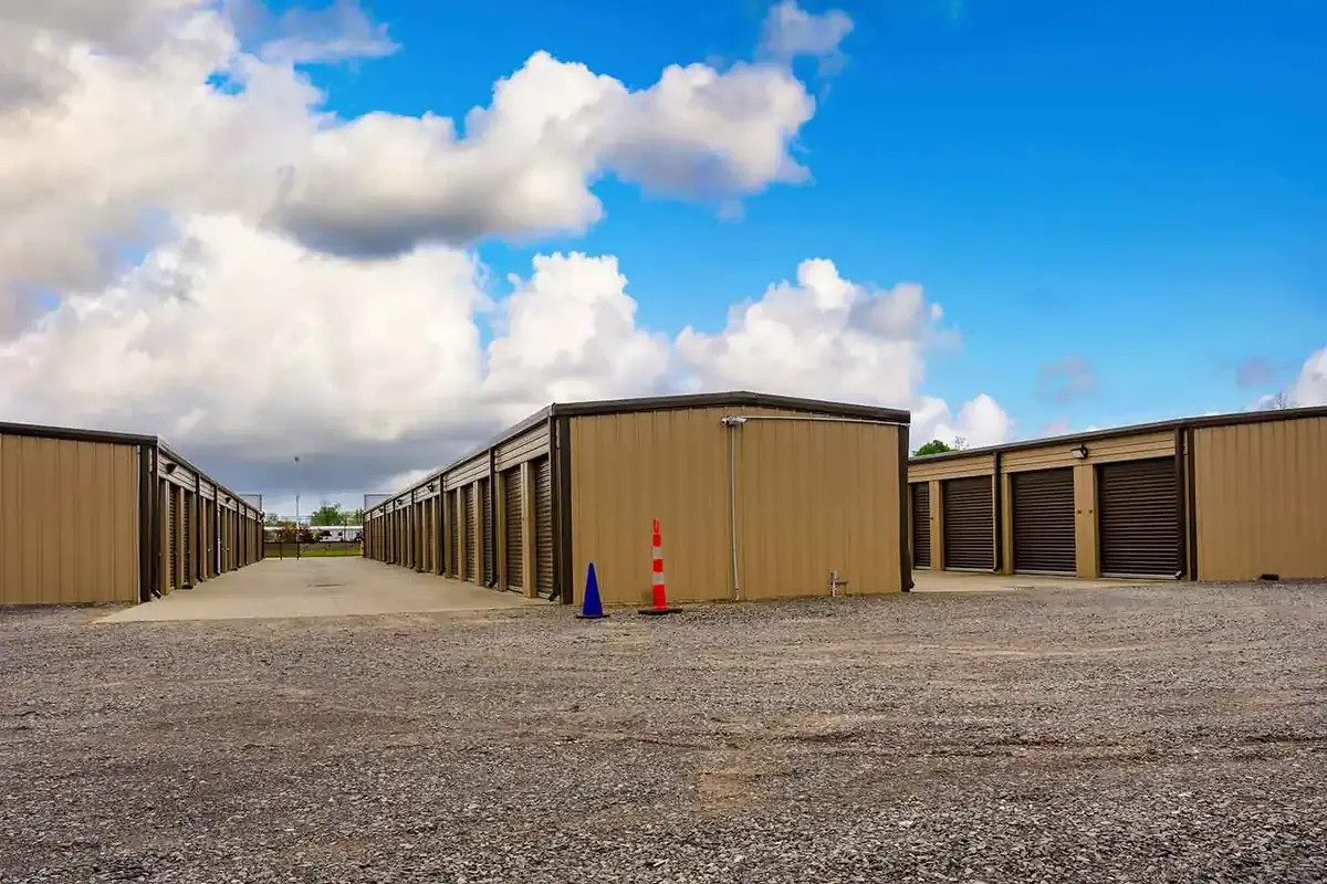 Drive up units at KO Storage