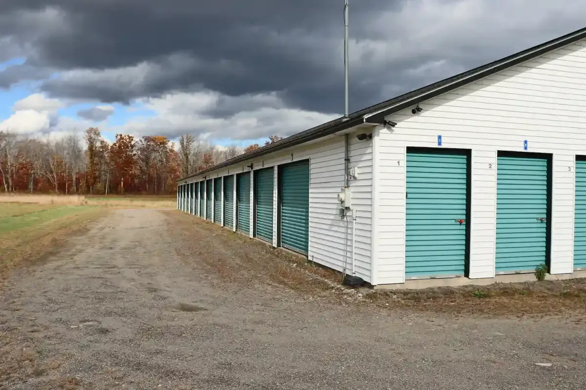 Drive up units at KO Storage