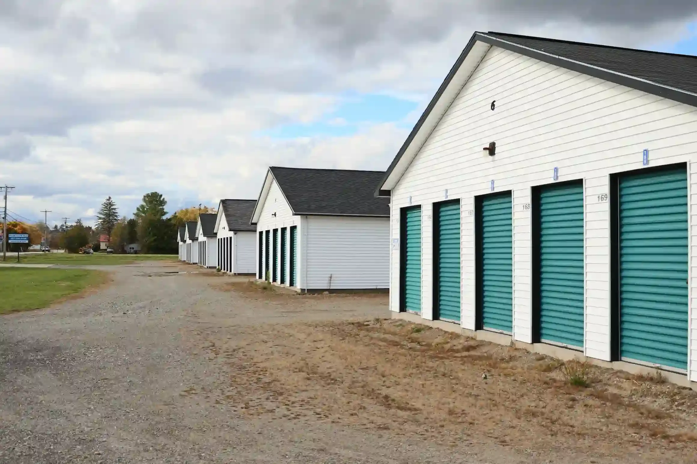 Drive up units at KO Storage