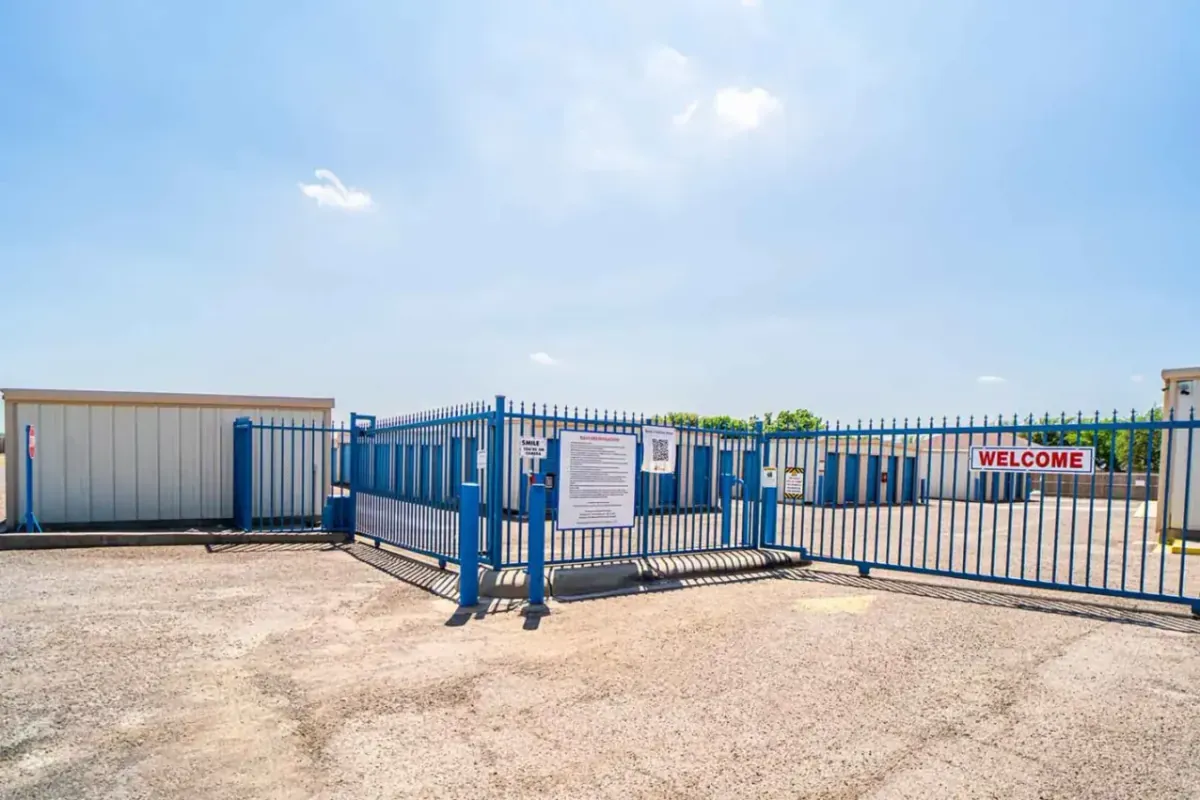 Security gate at KO Storage