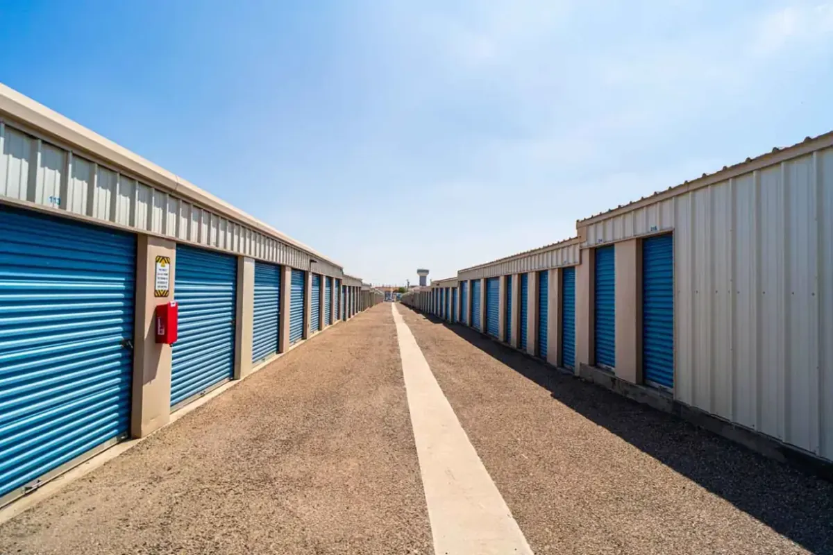Drive up units at KO Storage