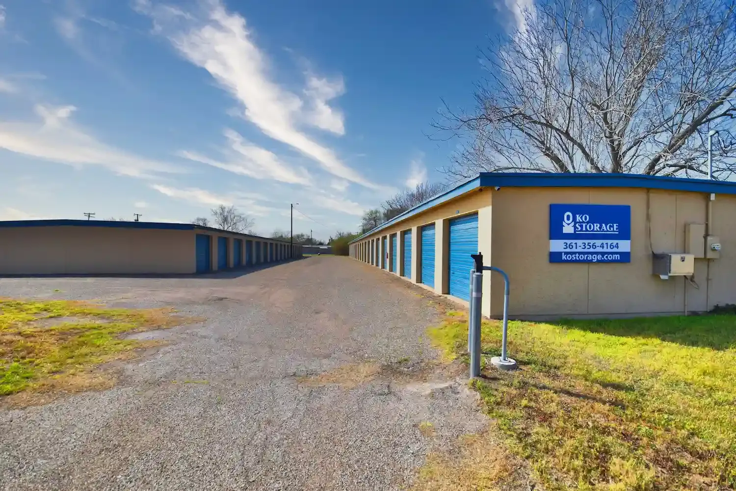 Drive up units at KO Storage