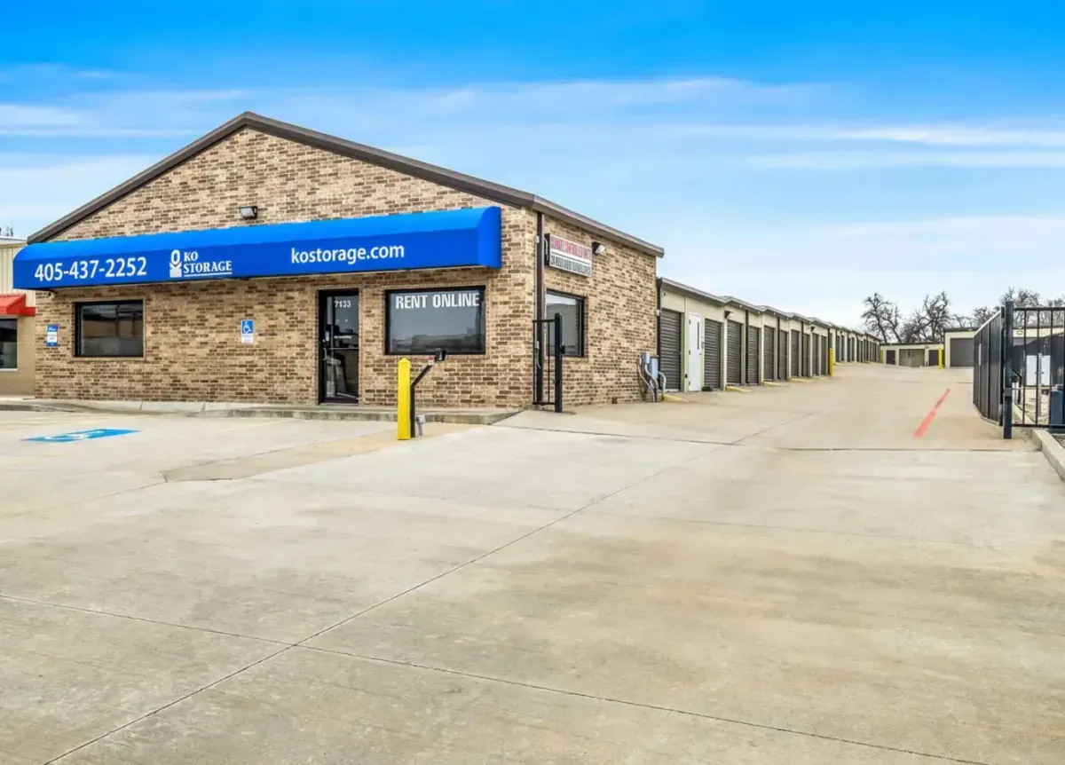 Leasing office at KO Storage