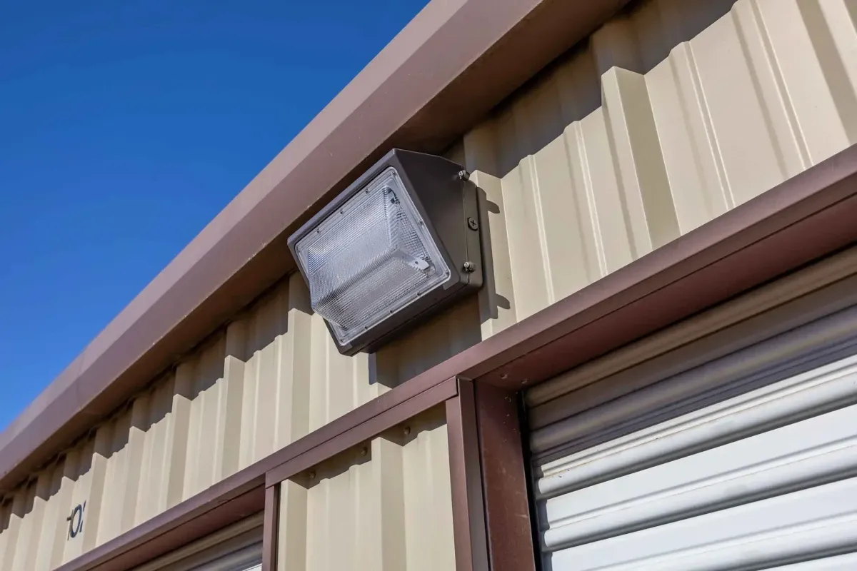 A floodlight on one of the unit buildings.